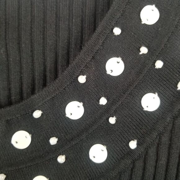 R-Q-T RIBBED BLACK KNIT SWEATER W/ BEADS. SZ XL - Picture 4 of 11